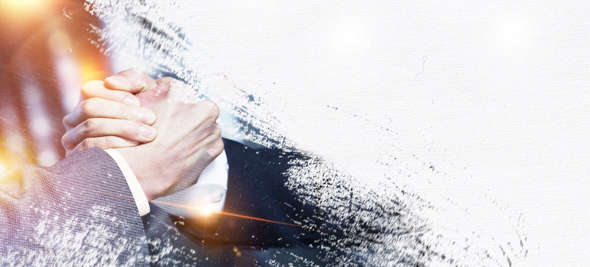 湖南省遵(zun)义汇中船(chuan)舶制造有(yǒu)限责任公(gong)司,專業生(shēng)産銷售吸(xī)塑制品